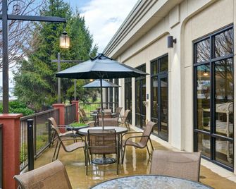 Hampton Inn Hendersonville - Hendersonville - Балкон
