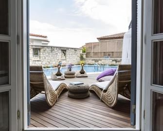 Chigdem Hotel - Alacati - Balcón