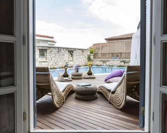 Chigdem Hotel - Alacati - Balcón