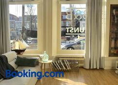 Guesthouse Uit De Kunst - Leeuwarden - Living room