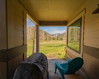 Quicksilver 1613 by SummitCove Lodging - Dillon - Patio