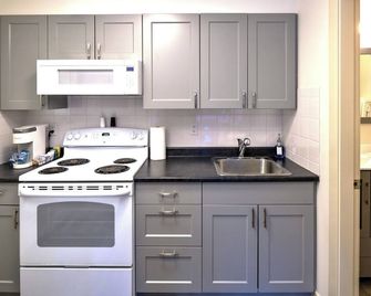 Lakeside Villa & Nordic Spa - Penticton - Cocina