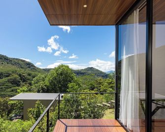 Ferndale Retreat - Digana - Balcón