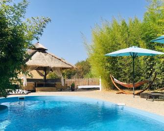 cottage in a green setting - Vic-Fezensac - Piscine