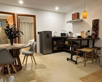 Bahia Selvatica Lodge - Uvita - Kitchen