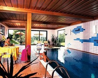 Hotel Weger - Tirolo - Pool