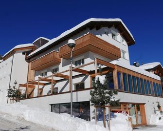 Conrad's Mountain Lodge - Silvaplana - Budova