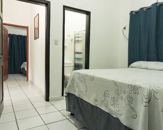 Apart Hotel Express - San Pedro Sula - Bedroom