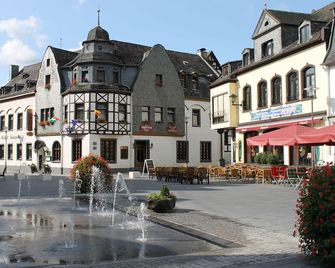 Hotel Simonis - Kobern-Gondorf