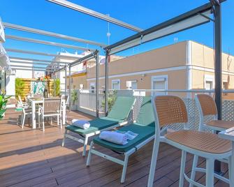 Genteel Home Mercado Central Terrace - Cádiz - Parveke