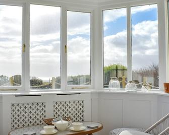 4 bedroom accommodation in West Bennan, near Shannochie - Isle of Arran - Balcony