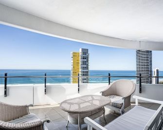 The Wave Resort - Broadbeach - Balcony