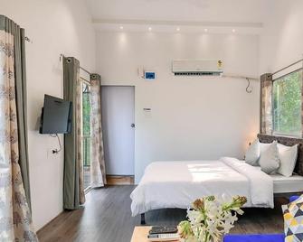 Mesmerising Farm Stay in Chalets Near Mumbai and Pune Create Memories - Murbād - Habitación