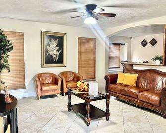 Charming 3-bedroom house with WiFi and AC in amazing Houston - Houston
