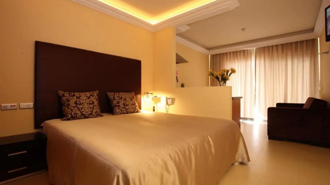 Hotel Apartamentos Baia Brava