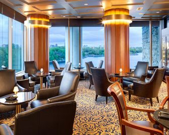 Hilton Lac Leamy - Гатіно - Ресторан