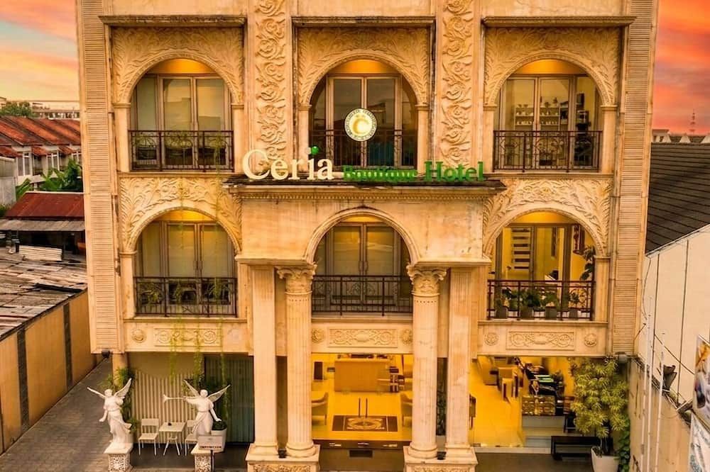 Ceria Boutique Hotel - יוגיאקרטה