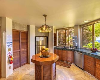 Waterfall House - Private House Overlooking the Ocean! - Haiku-Pauwela - Küche