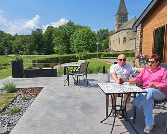 Chanteloup, Maison d'hotes - Halleux - Halleux - Patio