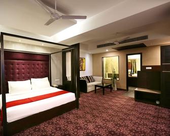 Hotel Oyster - Chandigarh - Bedroom