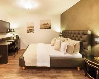 Business Hotel First - Feusisberg - Camera da letto