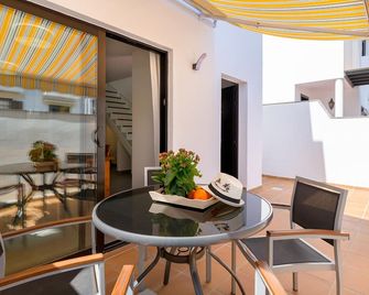 Casa Grumete, moderno y actual - San Bartolomé - Ban công