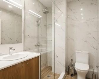Lovely 1BR Apartment in Koukaki - Αθήνα
