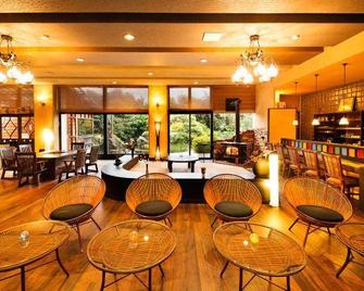 Hasegawa - Awara - Lounge