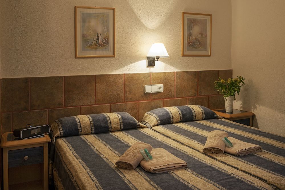 Apartamentos Portu Saler - Es Pujols - Schlafzimmer