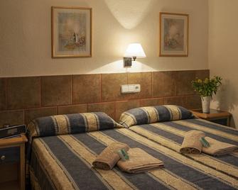 Apartamentos Portu Saler - Es Pujols - Bedroom