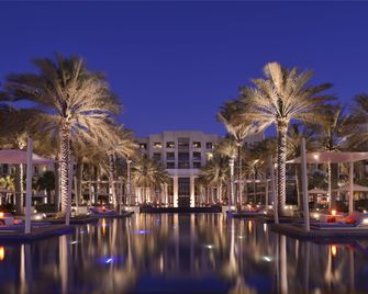 فندق وفيلات بارك حياة أبوظبي - أبو ظبي - حوض السباحة