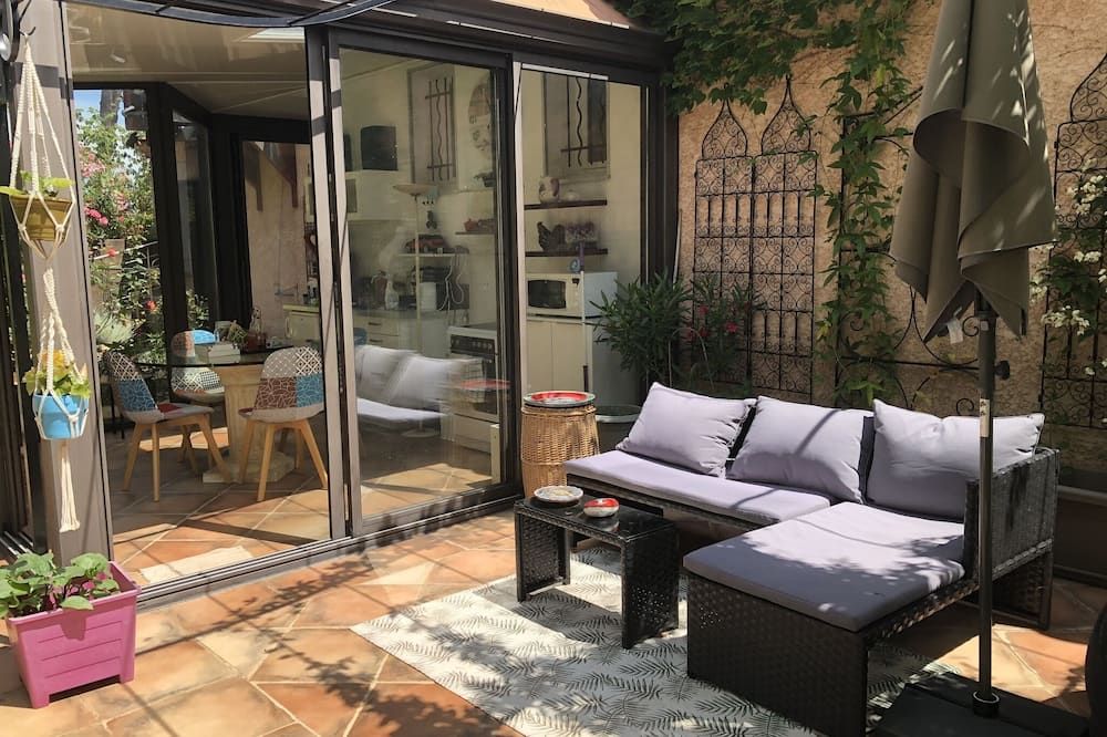 Zen Accommodation On The Mimosa Hill - Hyères - Patio