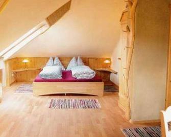 Bionest II earth building apartment - Biolandhaus Arche - Eberstein - Slaapkamer