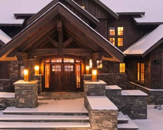 Pinnacle Pointe by Relaxtay 600 Acre Private Luxury Estate with Spa, Pool, Theater and Lake - Middletown - Edificio