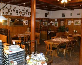 Double room with shower/WC - Burg Ramstein, Hotel-Restaurant - Kordel - Restaurant