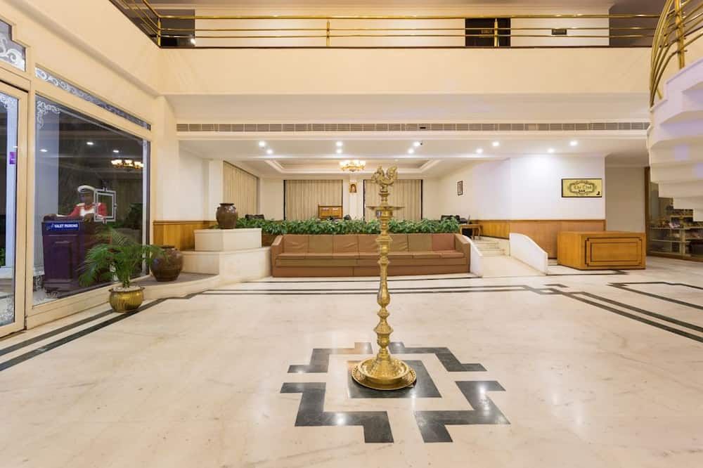The Windsor Castle - Kottayam - Lobby