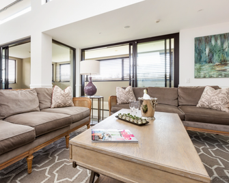 Miramare Gardens - Terry Hills - Sala de estar