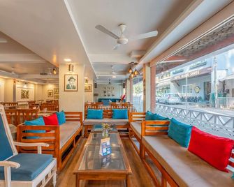 Wow Stayz2 Misty Meadows - Pachmarhi - Restaurant