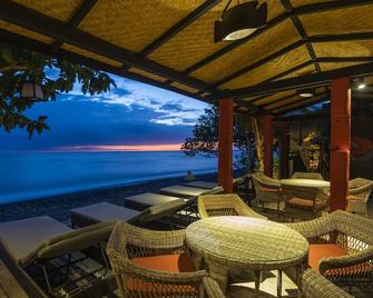 Tirta Gangga, Spacious Family Room In Amed, Pool Access - Abang - Patio