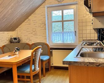 Cozy 2 pers. Vacation apartment 'Sunflower' - Kleinich - Keuken