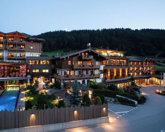 Hotel Riederalm - Leogang - Building