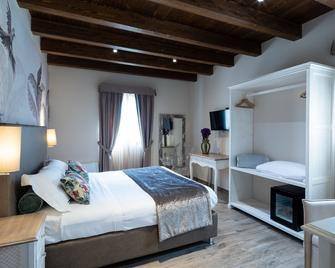 Il Castelluccio Country Resort - Barberino di Mugello - Bedroom