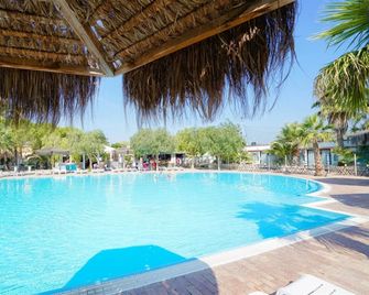 Villaggio Emmanuele - Manfredonia - Piscine