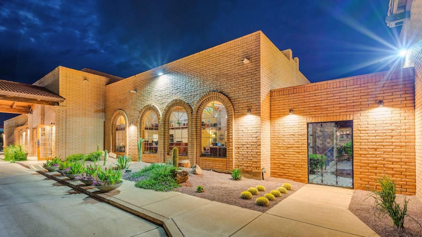 Clarion Inn
