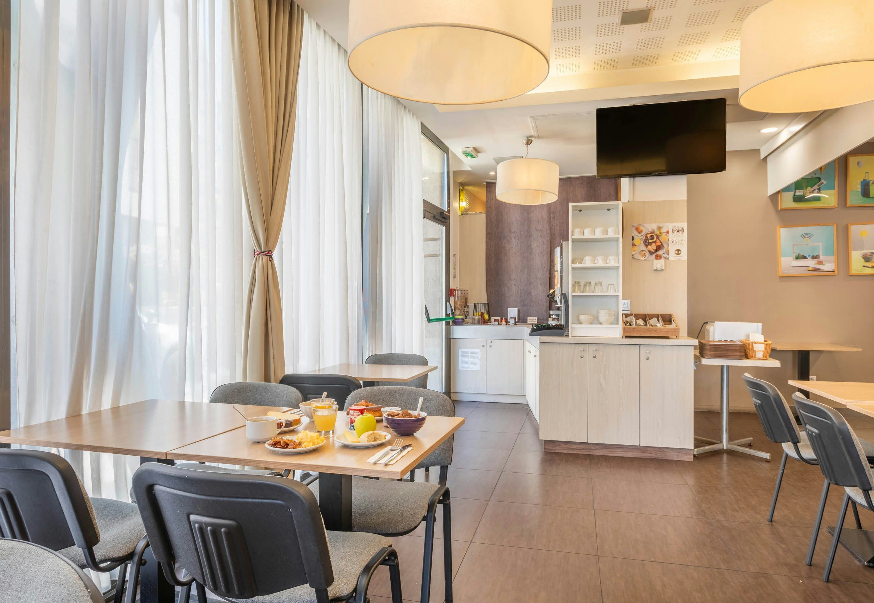 B&B HOTEL Marseille Centre La Timone - מרסיי - מסעדה