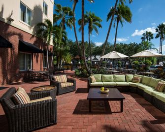 Hilton Garden Inn Tampa Ybor Historic District - Tampa - Serambi