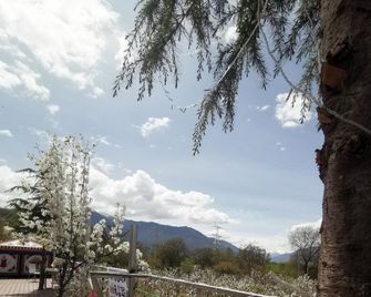 Linzhi Yulin Mountain Villa - Ньїнгчі - Балкон