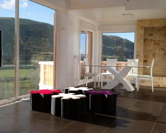 Villa Flavina - San Vicente del Valle - Dining room