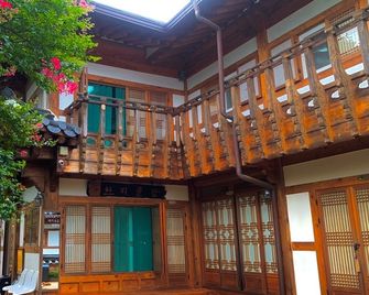 전주한옥마을숙소 한지꿀잠 - 전주