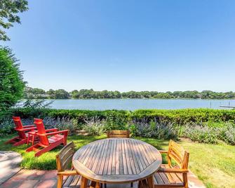 Shelter Island 4 bedroom waterfront home with home office - Shelter Island - Patio